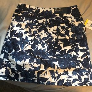 Blue and white floral skirt (skort)